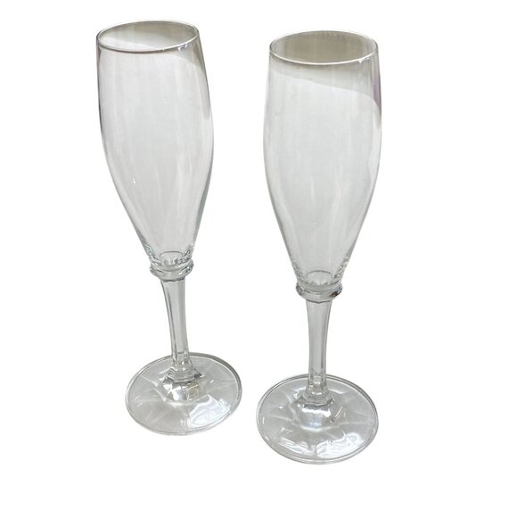 Clear Glass Champagne Flutes Set Of 2 Elegant Stemware For Celebrations Or Dinin - Picture 1 of 8